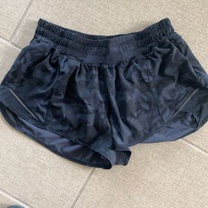 Lululemon Hotty Hot shorts in camo